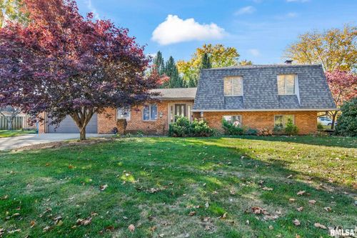 21 Red Oak Ln, Springfield, IL, 62712-8746 | Card Image