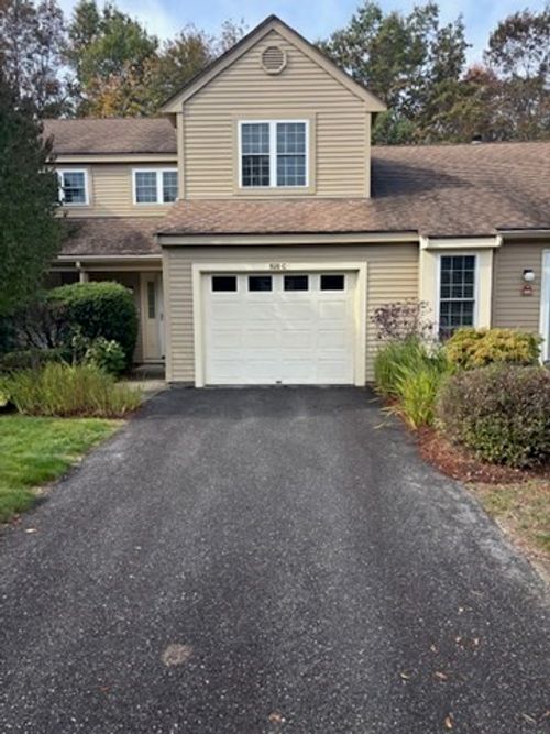 c-920 Ridgefield Cir, Clinton, MA, 01510 | Card Image