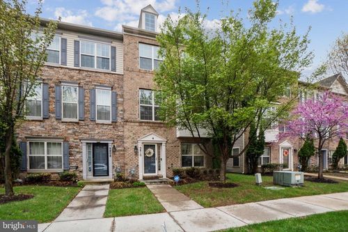 9810 Smithview Pl, GLENARDEN, MD, 20706-1681 | Card Image
