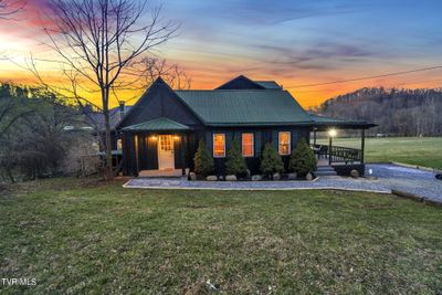 136 Beecher Holtsclaw Road, House other with 5 bedrooms, 3 bathrooms and null parking in Roan Mountain TN | Image 2