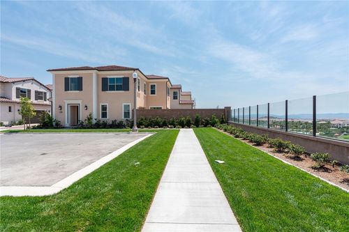 100 Eversedge, Irvine, CA, 92618-3563 | Card Image