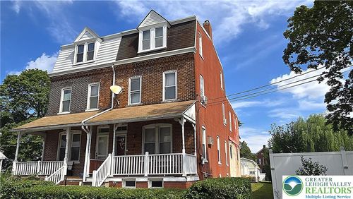 441 5th St, Whitehall, PA, 18052-6440 | Card Image
