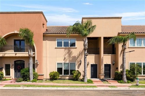 7027-7027 N 3rd St, McAllen, TX, 78504-2285 | Card Image