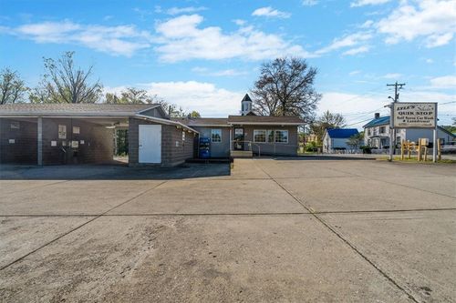 212 Pine St, Jefferson, PA, 15344-4041 | Card Image