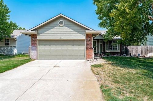 1316 Spring Cir, Haysville, KS, 67060-1473 | Card Image