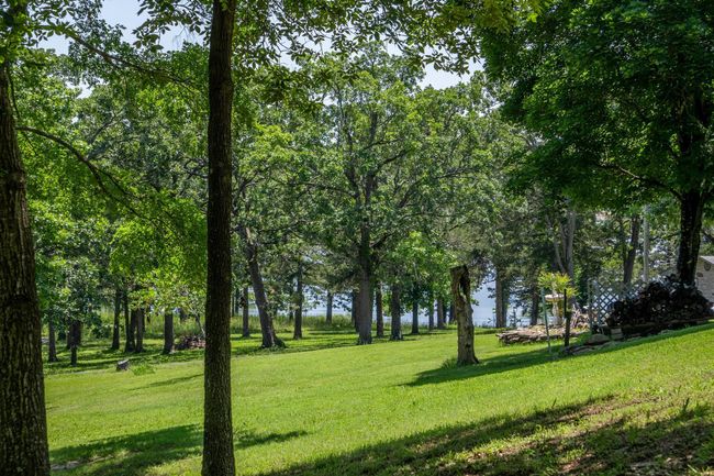 Table Rock Lake Waterfront | Image 4