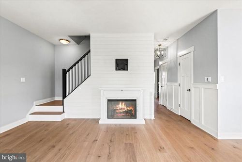 6654 Sacagawea St, RUTHER GLEN, VA, 22546-2966 | Card Image