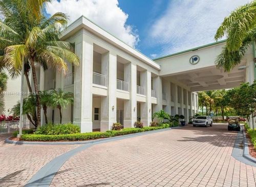 701-5300 Nw 87th Ave, Doral, FL, 33178-2102 | Card Image