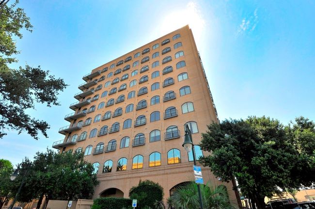 View of building exterior | Image 23