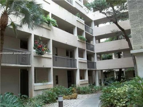 411-6800 Cypress Rd, Plantation, FL, 33317-3086 | Card Image
