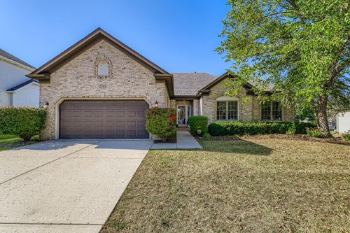 2181 W Thornwood Dr, South Elgin, IL, 60177-3265 | Card Image