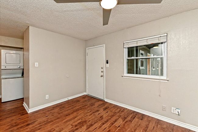 APT-120 - 2401 Manor Rd, Condo with 2 bedrooms, 1 bathrooms and null parking in Austin TX | Image 5