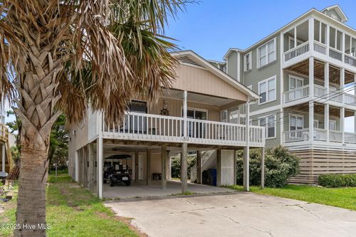 402 Canal Dr, Carolina Beach, NC, 28428-6125 | Card Image