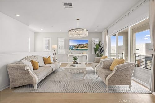 203 Abacus, Irvine, CA, 92618 | Card Image