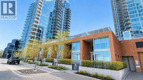119 Confluence Mews Se, Calgary, AB, T2G1J1 | Card Image