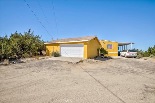 2142 Cbs Ln, Pinon Hills, CA, 92372-9450 | Card Image