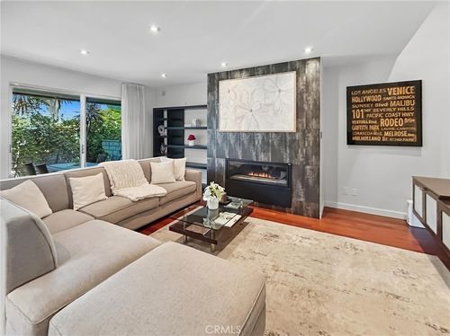 h-13231 Fiji Way, Marina del Rey, CA, 90292-7074 | Card Image