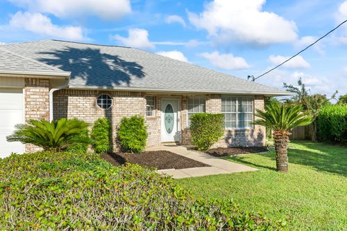 7252 Antoinette Cir, Navarre, FL, 32566-7337 | Card Image