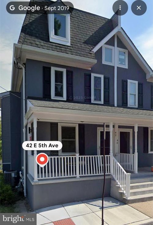 42 E 5th Ave, COLLEGEVILLE, PA, 19426-2302 | Card Image