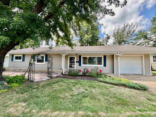 516 Hillside St, Abilene, KS, 67410-1836 | Card Image