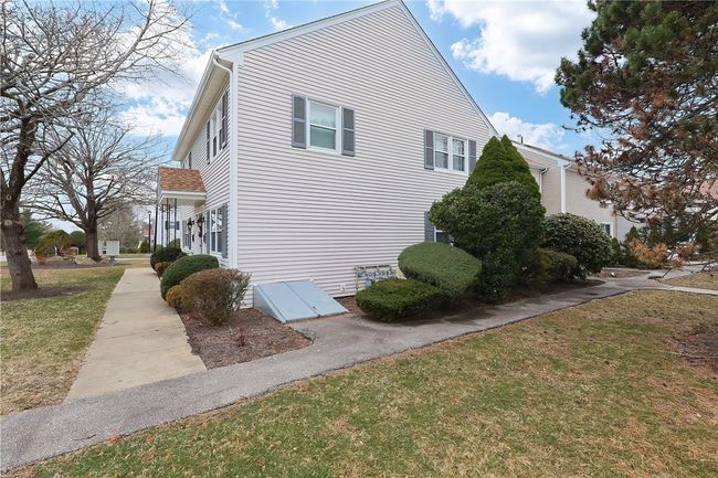 APT-53 - 2970 Mendon Rd, Condo with 2 bedrooms, 1 bathrooms and 2 parking in Cumberland RI | Image 30