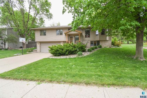 5008 S Twin Ridge Rd, Sioux Falls, SD, 57108-2905 | Card Image
