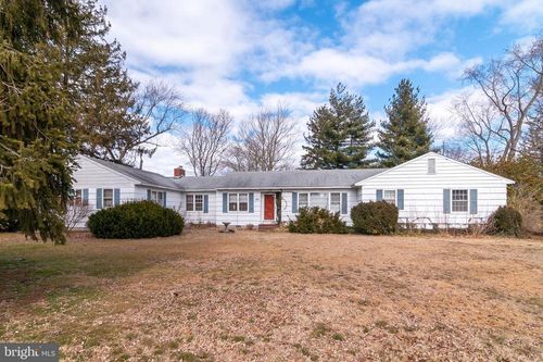 900 W Locust St, SEAFORD, DE, 19973-2123 | Card Image