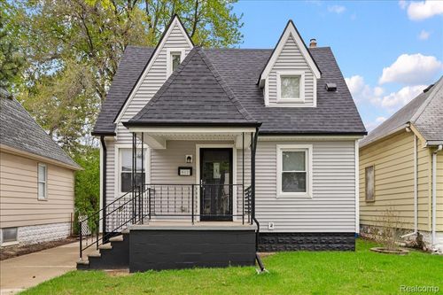 612 W Brockton Ave, Madison Heights, MI, 48071-3920 | Card Image
