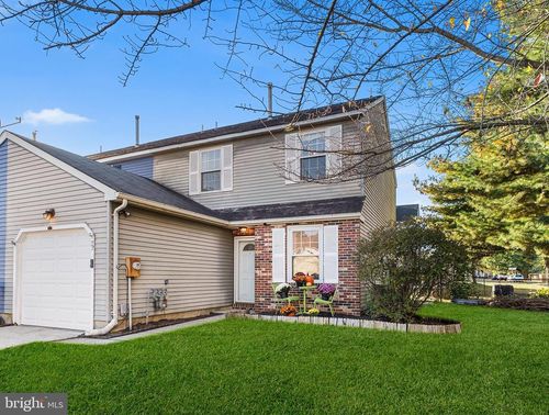 22 River Bank Dr, Roebling, NJ, 08554-1515 | Card Image