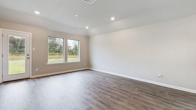 4012 N Savannah Lakes Dr, House other with 3 bedrooms, 2 bathrooms and null parking in Lake Charles LA | Image 8