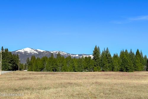 9810 Lakeshore Dr, Sagle, ID, 83860 | Card Image