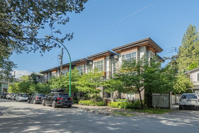 11 - 3025 Baird Road, Townhouse with 3 bedrooms, 2 bathrooms and 1 parking in North Vancouver BC | Image 2