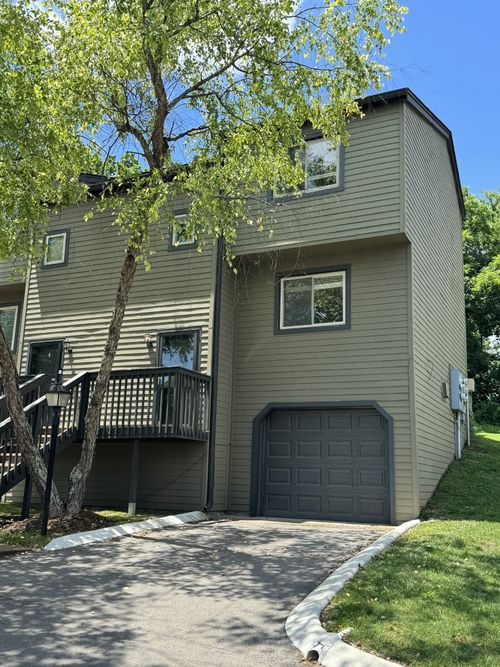330 Summit Ridge Cir, Nashville, TN, 37215-3816 | Card Image