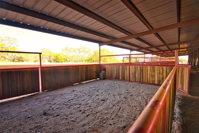 View of yard with an exterior structure and an outbuilding | Image 21