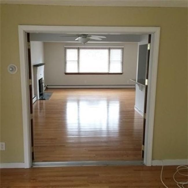41 - 41 Loomis St, Condo with 3 bedrooms, 2 bathrooms and 2 parking in Cambridge MA | Image 6