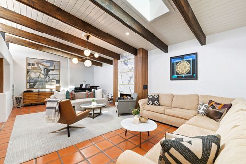 722 Gonzales Rd, Santa Fe, NM, 87501-8923 | Card Image