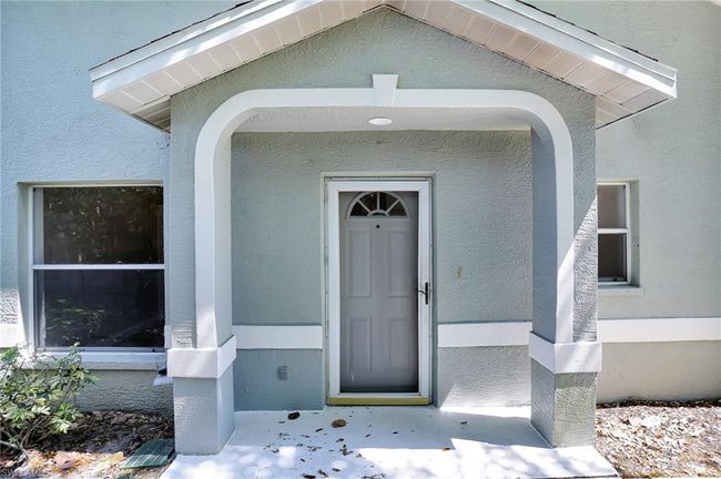 101 - 1660 Royal Cir, Condo with 3 bedrooms, 2 bathrooms and 2 parking in NAPLES FL | Image 30