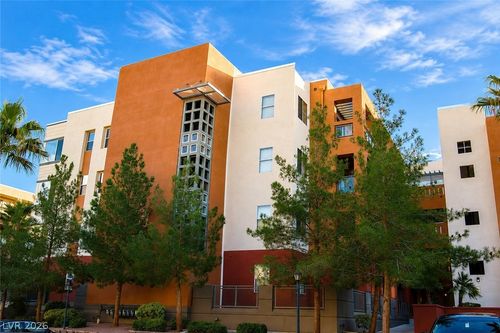 302-43 E Agate Ave, Las Vegas, NV, 89123-6081 | Card Image