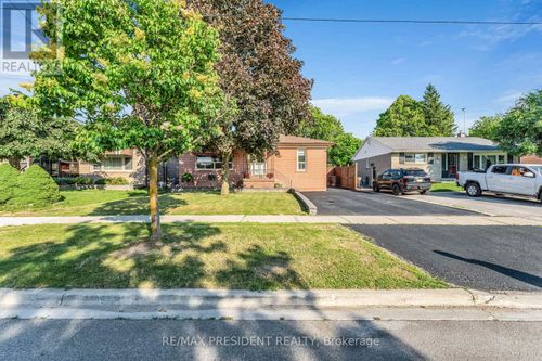163 Prince Charles Dr, Georgetown, ON, L7G3W1 | Card Image