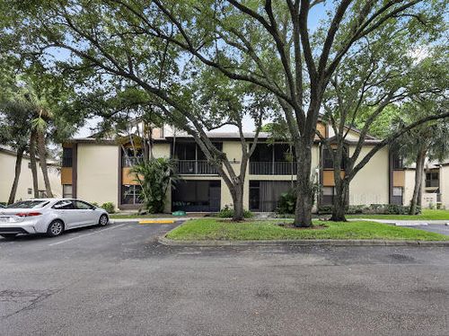 27292-4519 Carambola Cir S, Coconut Creek, FL, 33066-2924 | Card Image