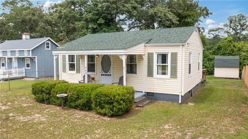 302 Roanoke Trl, Edenton, NC, 27932-9381 | Card Image