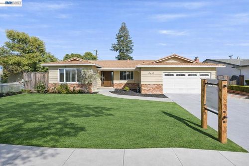 42642 Sully St, Fremont, CA, 94539-5218 | Card Image