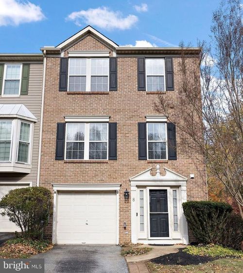 8 Barclay Dr, Hockessin, DE, 19707-8912 | Card Image