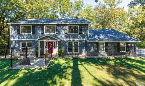 1803 Mountainbrook Dr Se, Huntsville, AL, 35801-1357 | Card Image