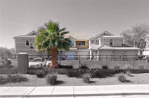 2139-5855 Valley Dr, North Las Vegas, NV, 89031-3635 | Card Image