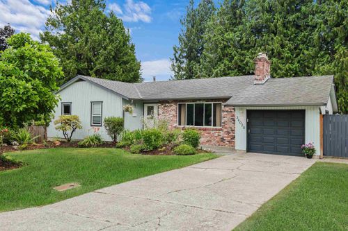 34030 Shannon Dr, Abbotsford, BC, V2S5C8 | Card Image