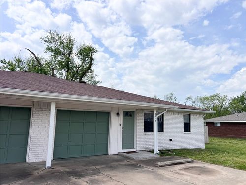 2018 W Olive St, Rogers, AR, 72756-3222 | Card Image
