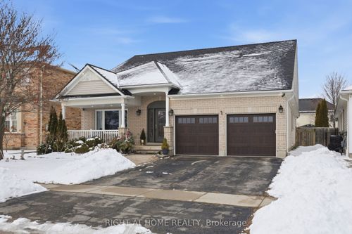 42 Webb Ave, Brantford, ON, N3T6S6 | Card Image