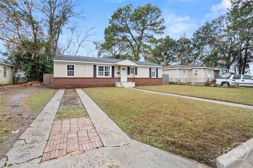 325 Manor Dr, savannah, GA, 31404-1408 | Card Image