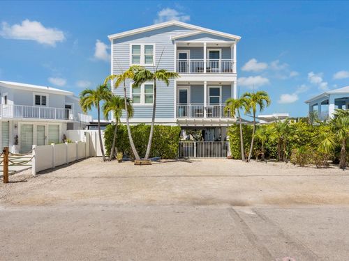 117 La Paloma Rd, Key Largo, FL, 33037-4621 | Card Image